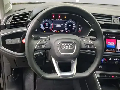 Audi Q3 – Foto 9