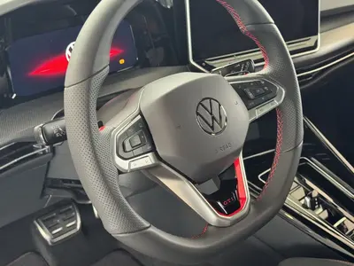 Volkswagen Golf GTI – Foto 9