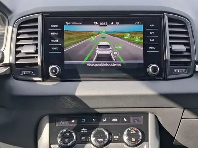 Skoda Karoq – Foto 15