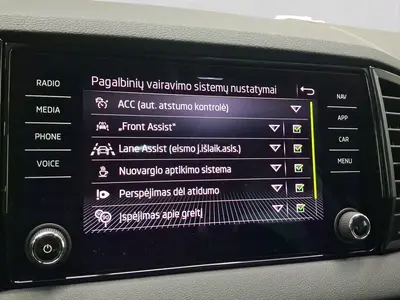 Skoda Karoq – Foto 12