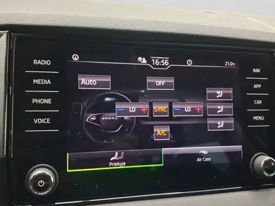 Skoda Karoq – Foto 15
