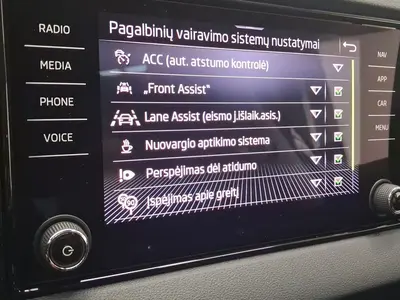 Skoda Karoq – Foto 12