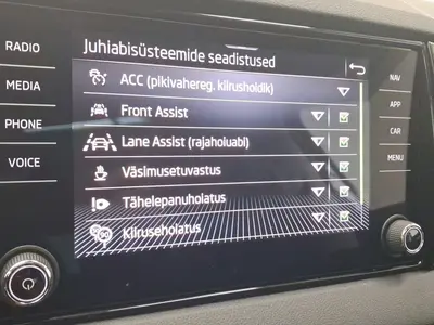 Skoda Karoq – Foto 12