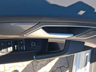 Volkswagen Touran – Foto 8