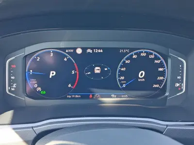 Volkswagen Touran – Foto 10