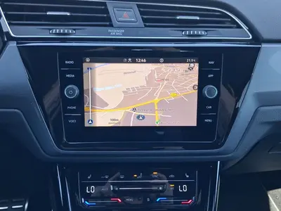 Volkswagen Touran – Foto 12