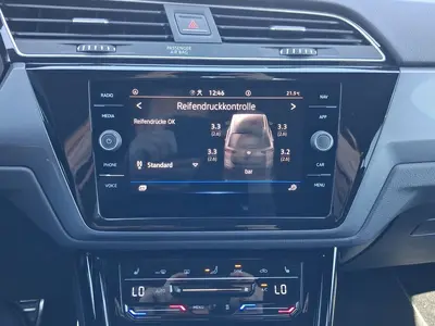 Volkswagen Touran – Foto 14