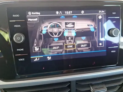 Volkswagen T-Roc – Foto 13