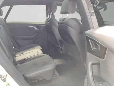 Audi Q8 – Foto 6