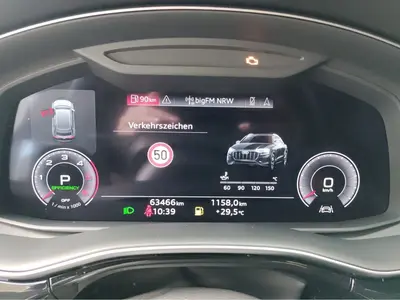 Audi Q8 – Foto 10