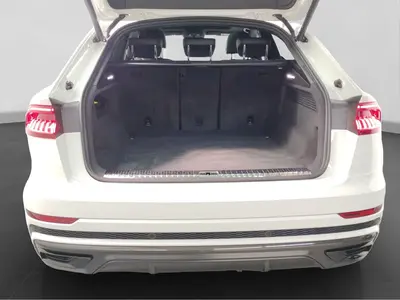Audi Q8 – Foto 17