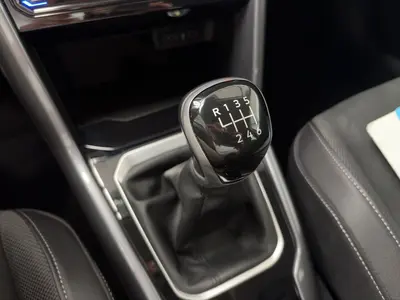 Volkswagen T-Roc – Foto 11