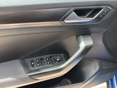 Volkswagen T-Roc – Foto 8