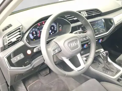 Audi Q3 – Foto 9