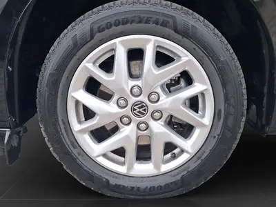 Volkswagen T7 Caravelle – Foto 9