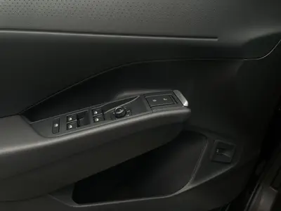 Volkswagen T-Roc – Foto 8