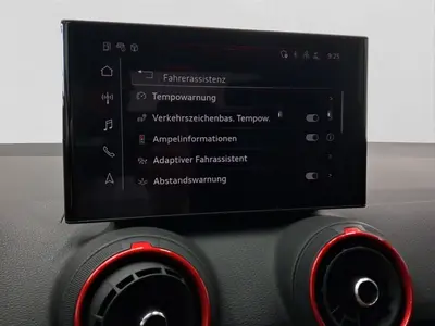Audi Q2 – Foto 12