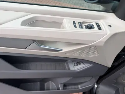Volkswagen T7 Multivan – Foto 8