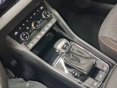 Skoda Karoq – Foto 11