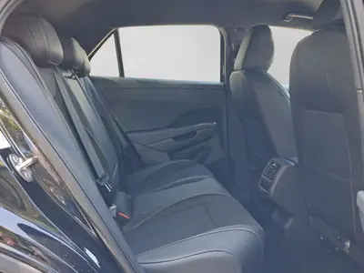 Volkswagen T-Roc – Foto 6