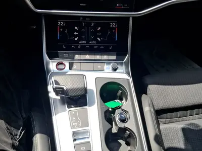 Audi S6 Avant – Foto 11