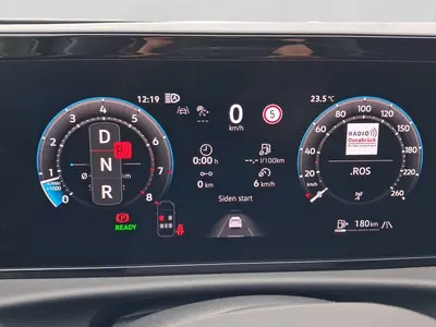 Volkswagen T-Roc – Foto 10