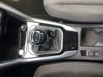 Volkswagen T-Roc – Foto 11