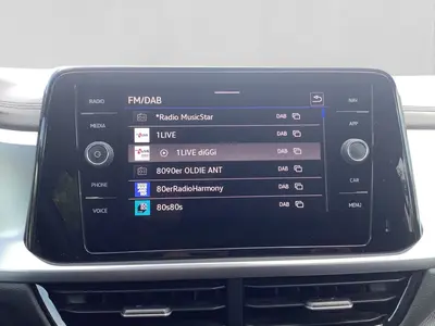 Volkswagen T-Roc – Foto 13