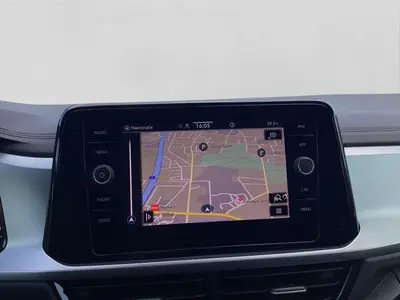 Volkswagen T-Roc – Foto 14