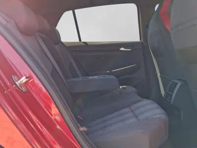 Volkswagen Golf GTI – Foto 6