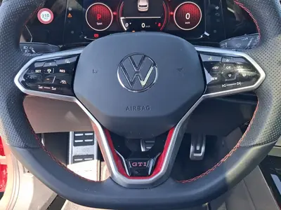 Volkswagen Golf GTI – Foto 9