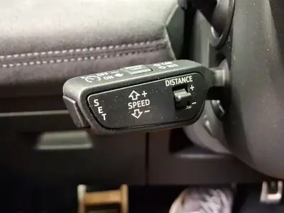 Audi Q6 e-tron – Foto 18