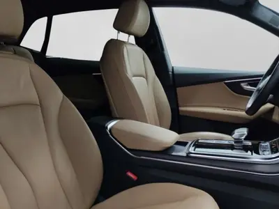 Audi Q8 – Foto 4