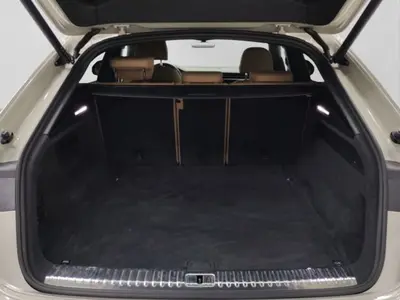 Audi Q8 – Foto 12