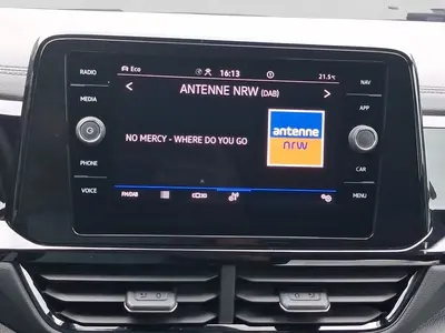 Volkswagen T-Roc – Foto 11