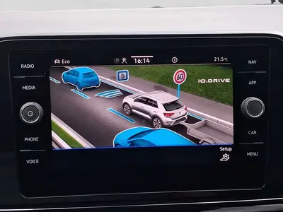 Volkswagen T-Roc – Foto 13