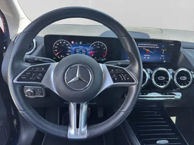 Mercedes-Benz GLA 200 – Foto 9