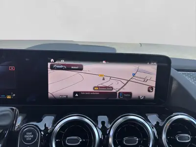 Mercedes-Benz GLA 200 – Foto 14