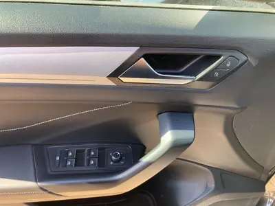 Volkswagen T-Roc – Foto 8