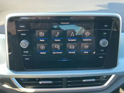 Volkswagen T-Roc – Foto 12