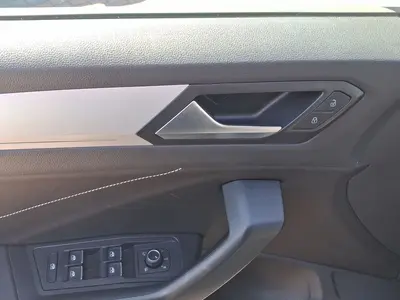 Volkswagen T-Roc – Foto 8
