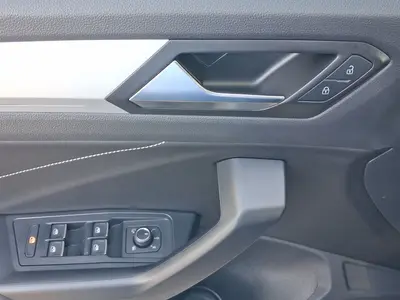 Volkswagen T-Roc – Foto 8