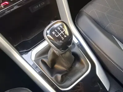 Volkswagen T-Roc – Foto 11