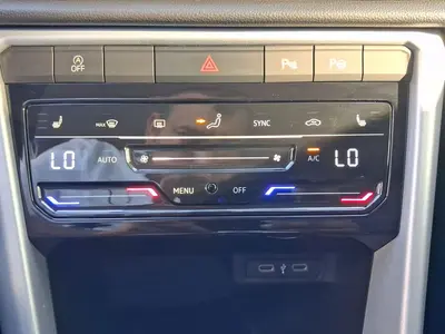 Volkswagen T-Roc – Foto 16