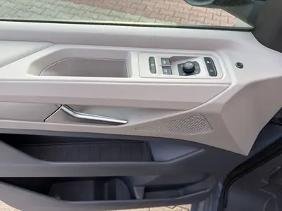 Volkswagen T7 Multivan – Foto 8