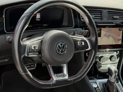 Volkswagen Golf GTI – Foto 9
