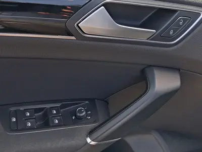 Volkswagen Touran – Foto 8