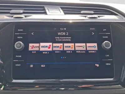 Volkswagen Touran – Foto 12