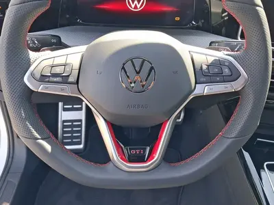 Volkswagen Golf GTI – Foto 9