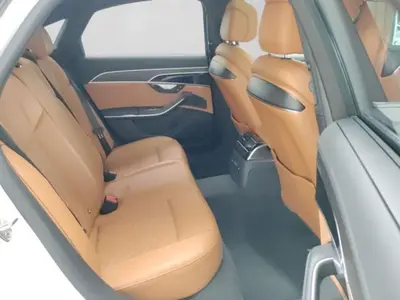 Audi A8 – Foto 6